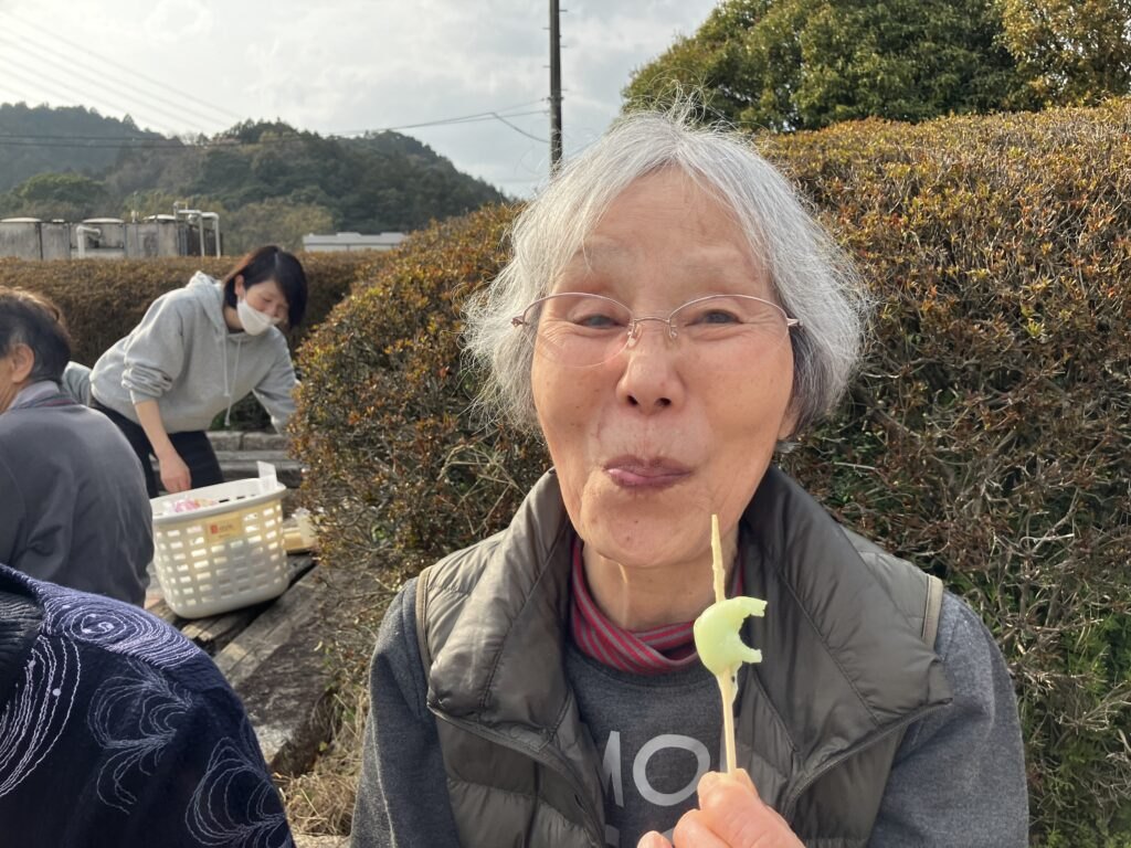 ぱくり。にっこりの瞬間