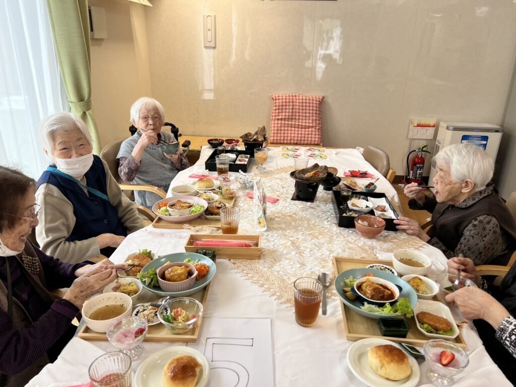 みんなで食べると、もっとおいしい❤️