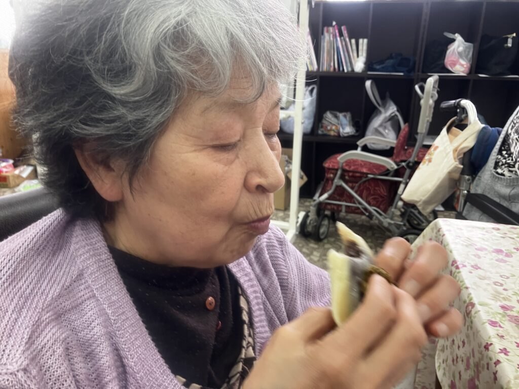 小豆のやさしい甘さも、生地の歯切れの良さも最高😳