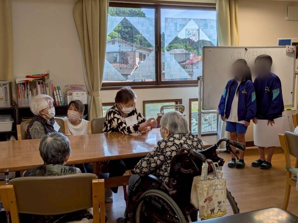 一志西中学校2年生のお二人が、3日間の職業体験に来てくれました😊ちょっぴり緊張のごあいさつからスタート
